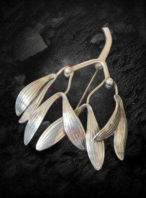 Gertrud Engell for Anton Michelsen sterling sølv mistelten