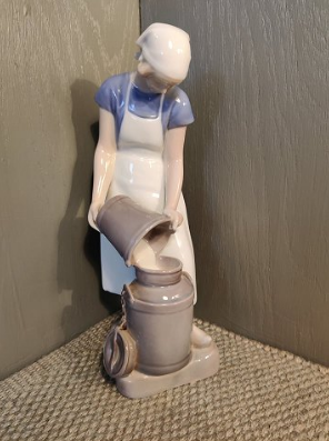 Royal Copenhagen Figurine of Girl with Milk Pail No 2181. Measures 20 cm. Signed Axel Locher