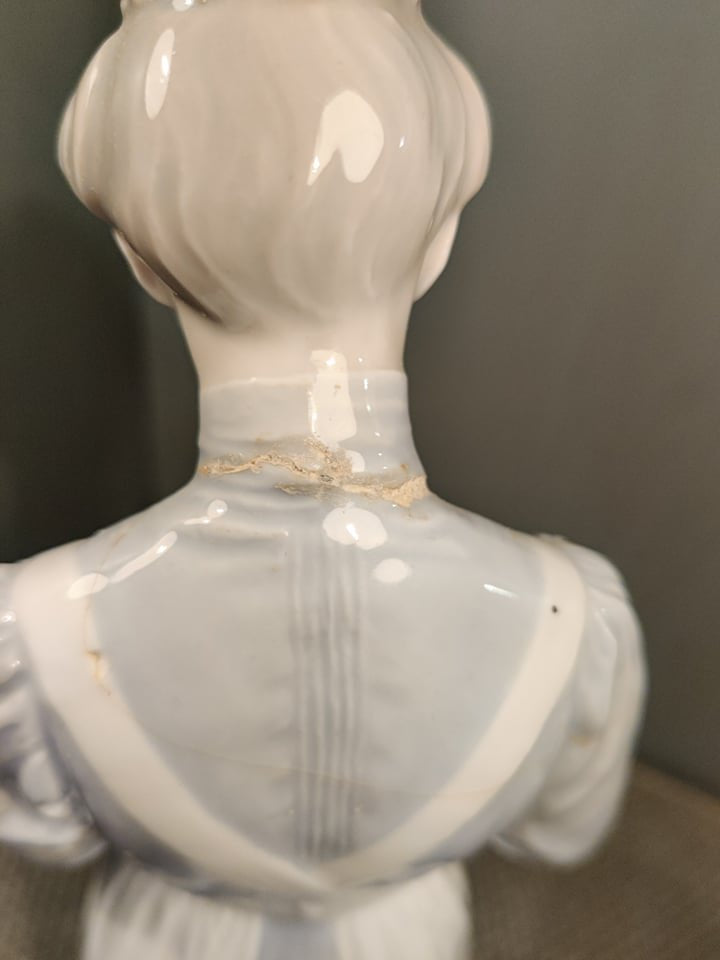 Very rare and 31 cm tall Red Cross nurse figurine from Bing and Grøndahl