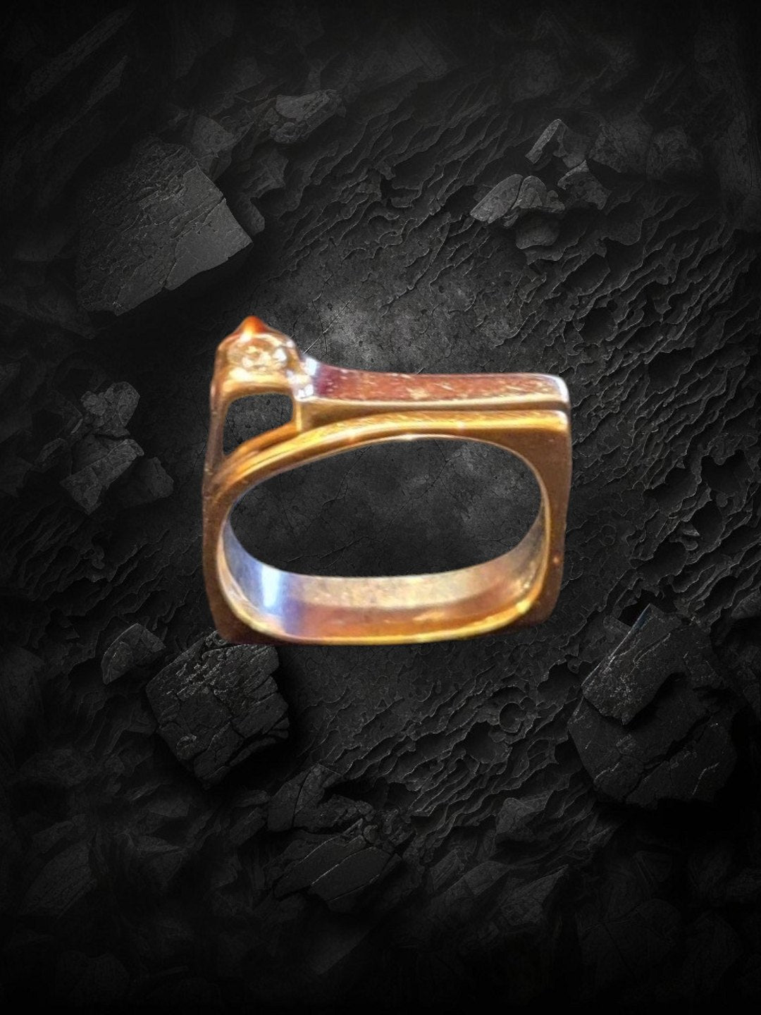 Ole Lynggaard ring in 18 karat gold with brilliant.