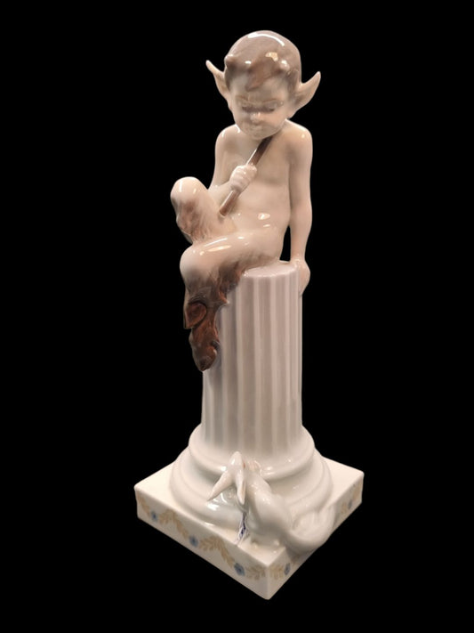 Royal Copenhagen faun med kanin nr 439