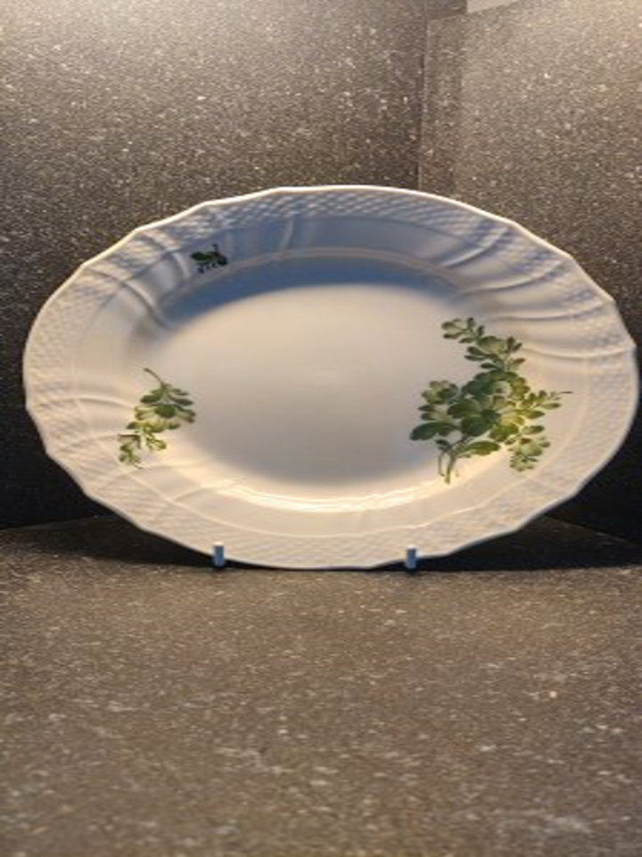 Royal Copenhagen Grøn blomst frokost tallerken nr 110 / 1624 20cm