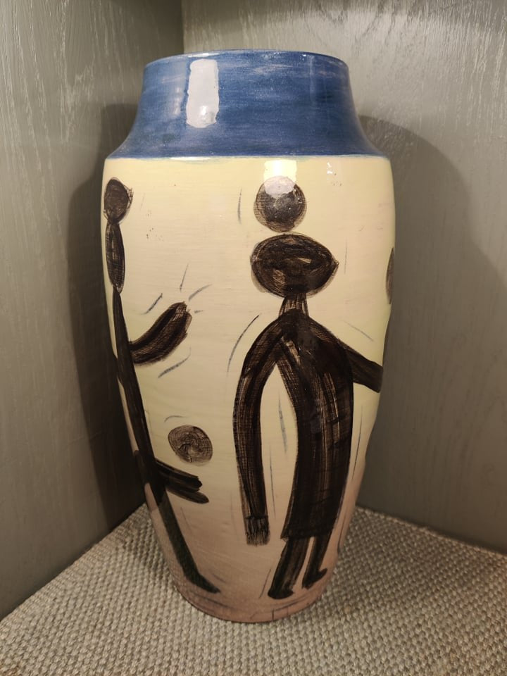 Stor smuk unika vase af Ole Bach Sørensen for Kähler fabrikken.